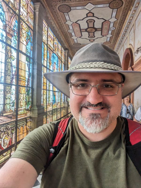 Felipe Leading a College Student Tour in Mexico